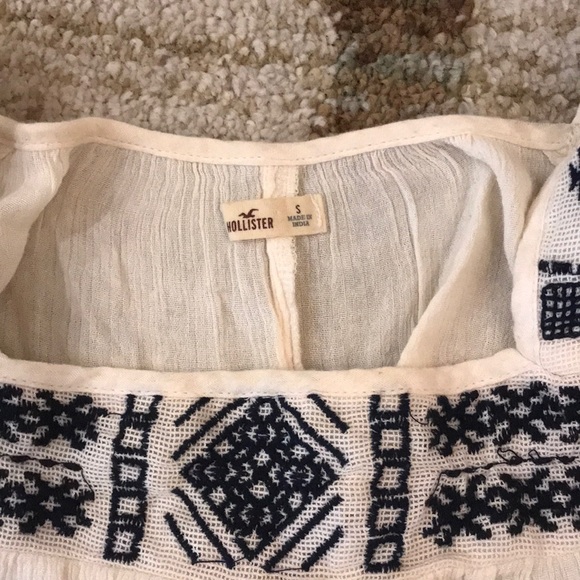 Hollister Top - Picture 3 of 3